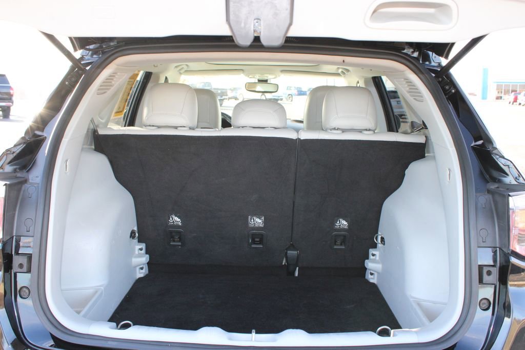 Used 2018 Jeep Compass Latitude w/ Popular Equipment Group image 14