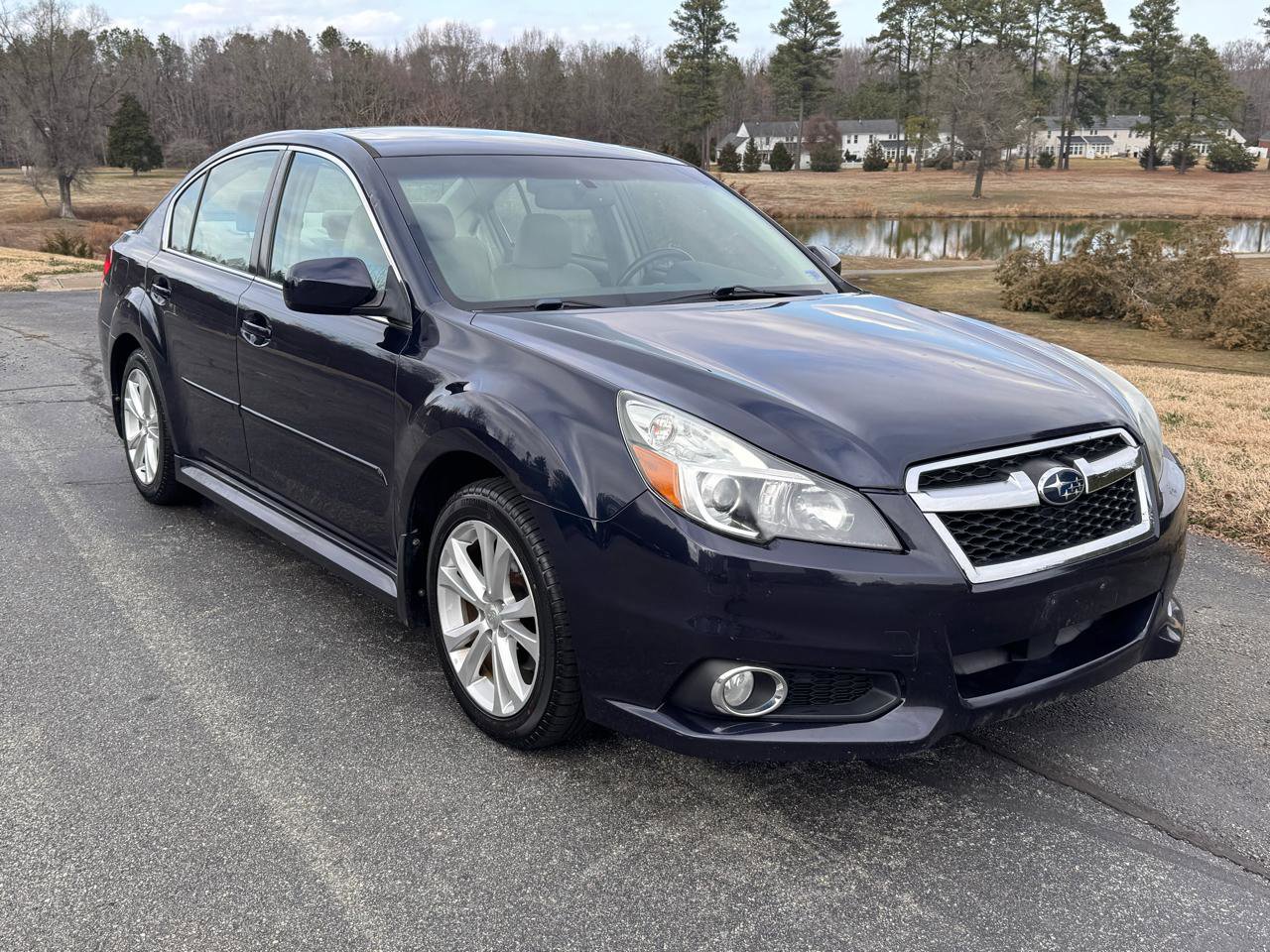 Used 2014 Subaru Legacy 2.5i Limited w/ Moonroof Package AWD/4WD image 30