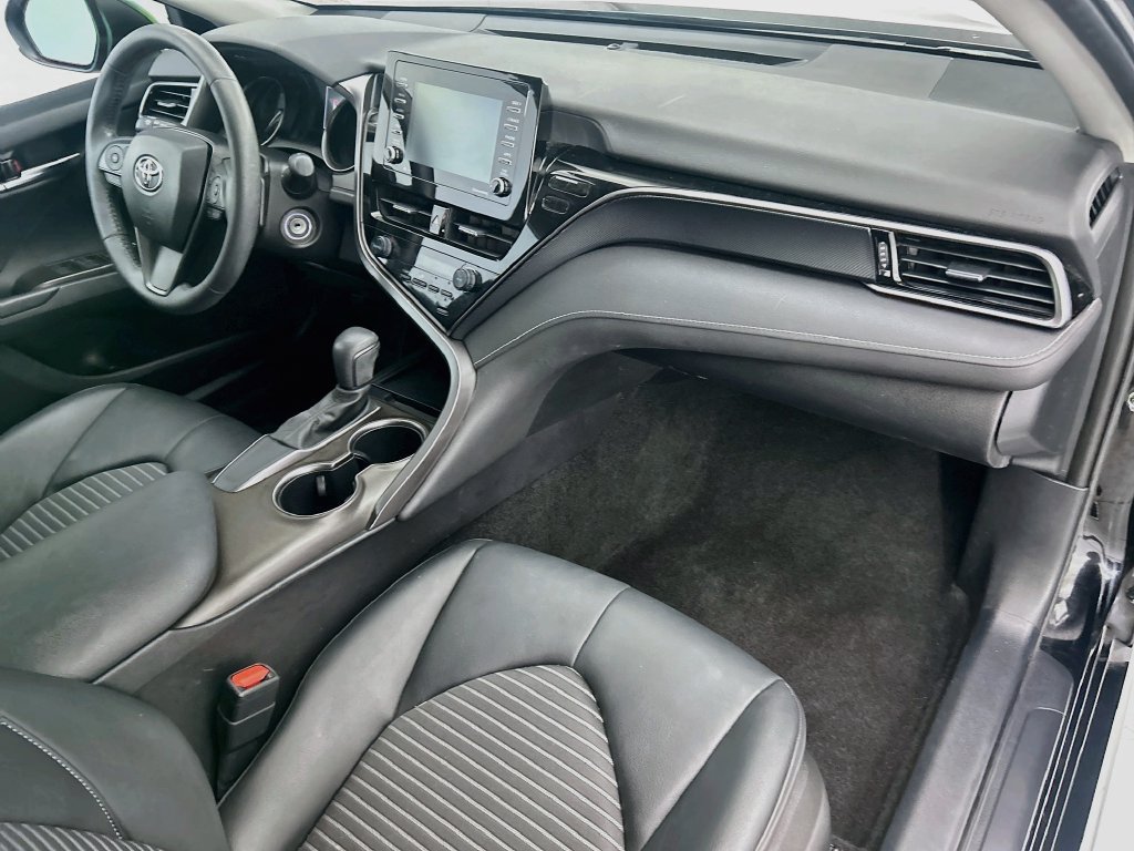 Used 2021 Toyota Camry SE w/ Carpet Mat Package (TMS) FWD image 15