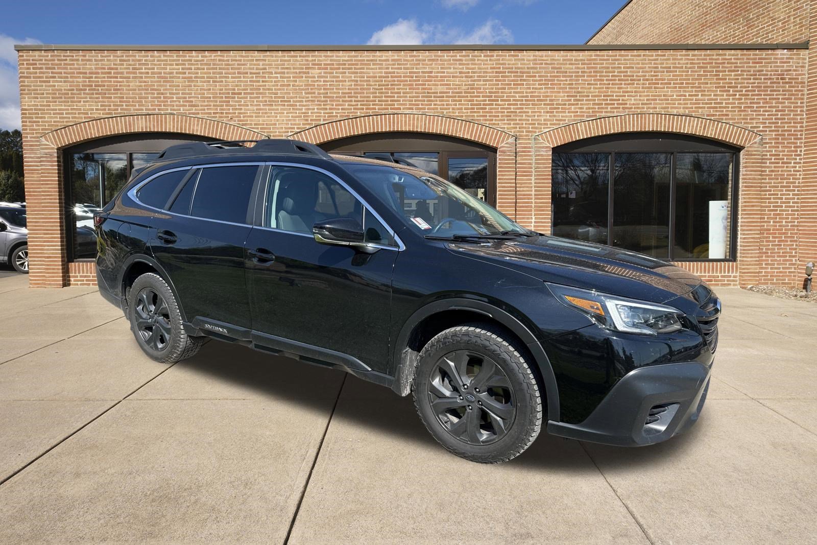 Used 2020 Subaru Outback Onyx Edition XT w/ Popular Package #2 AWD/4WD image 2