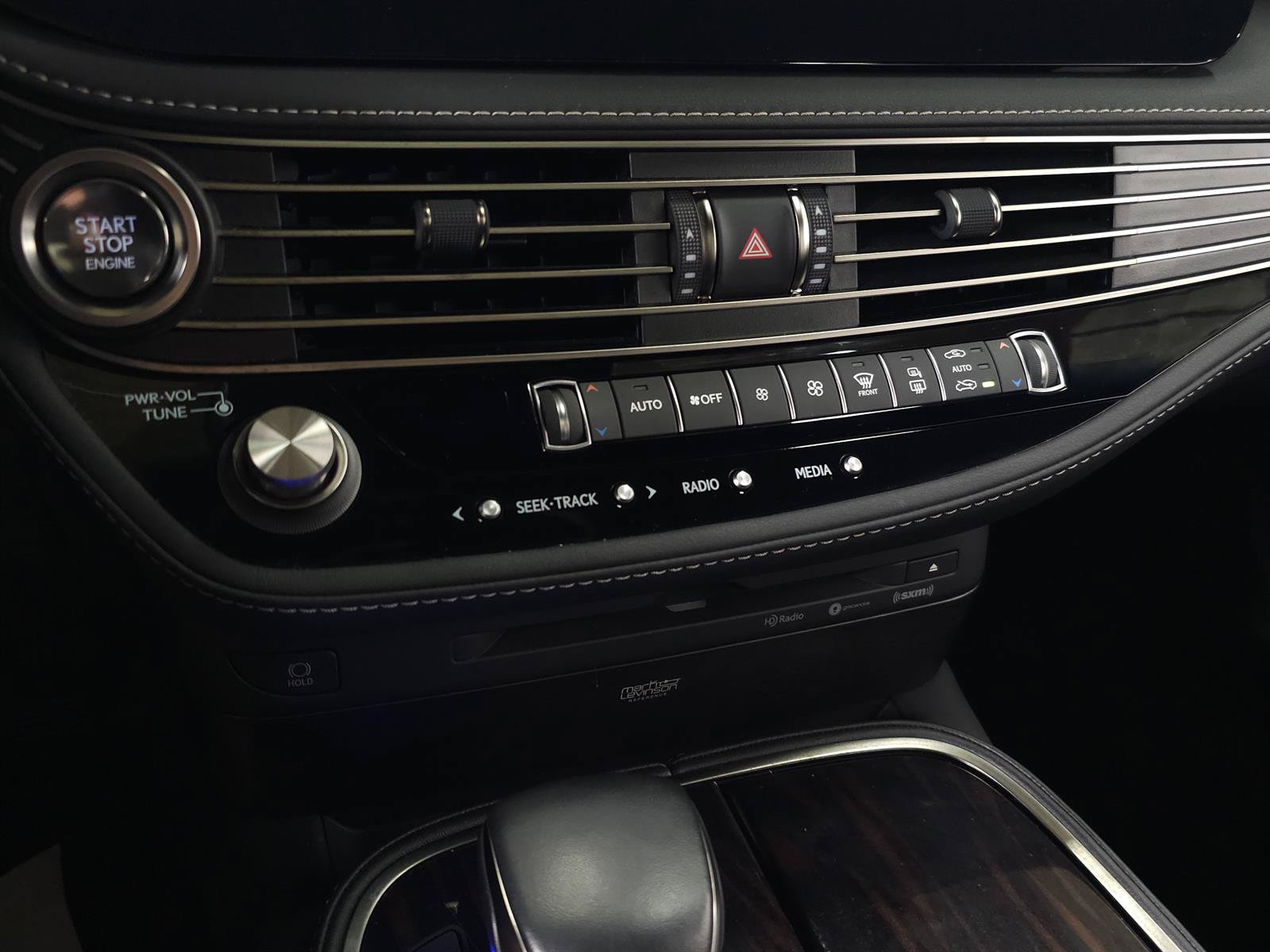 Used 2021 Lexus LS 500 AWD w/ Luxury Package image 34