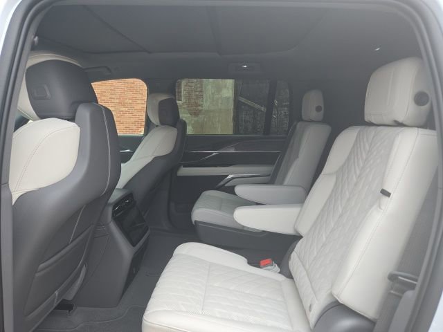 New 2026 Cadillac Escalade IQL Sport 1 w/ LPO, ONYX Package image 13
