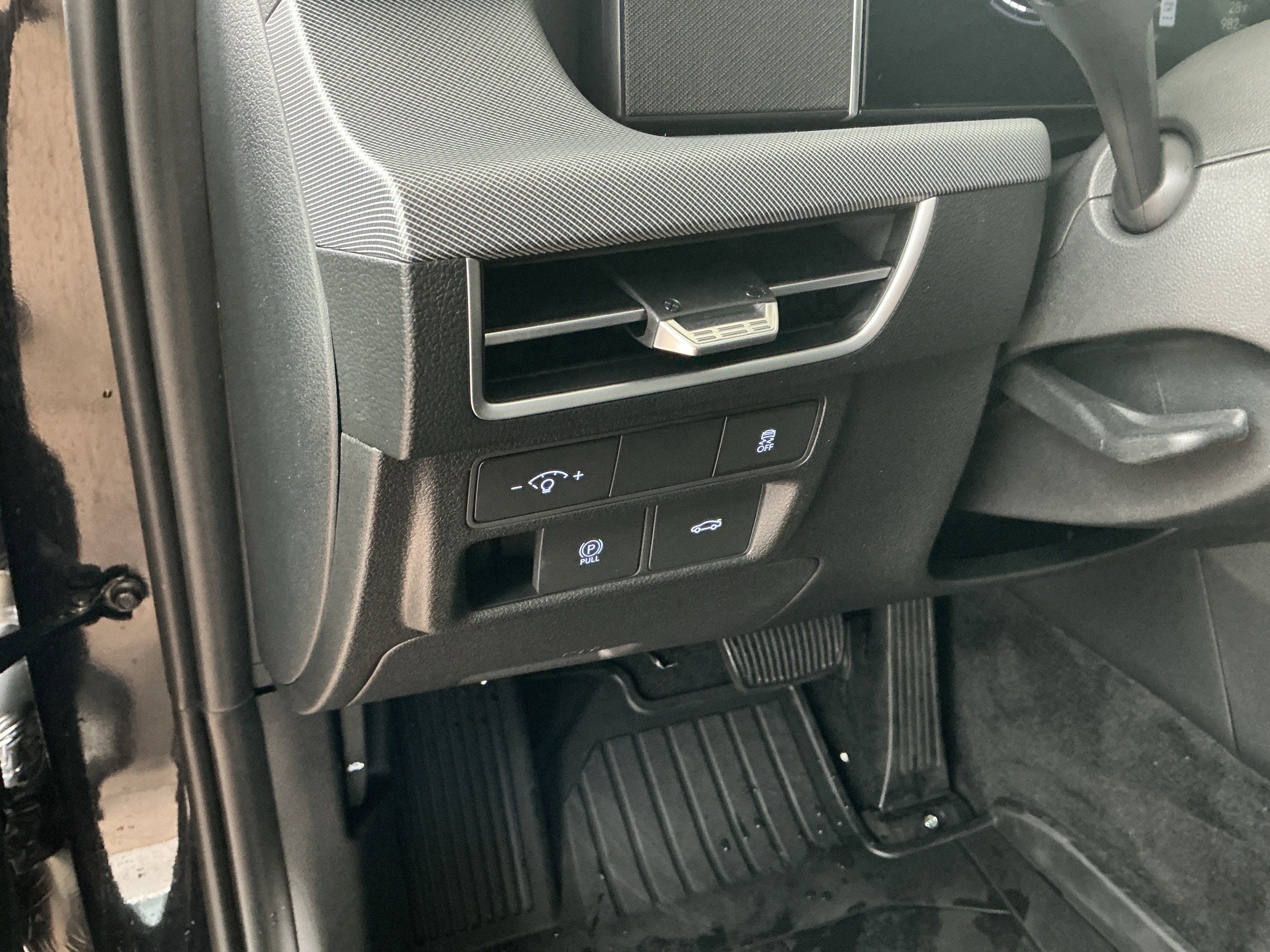 Used 2026 Hyundai Sonata SEL image 26