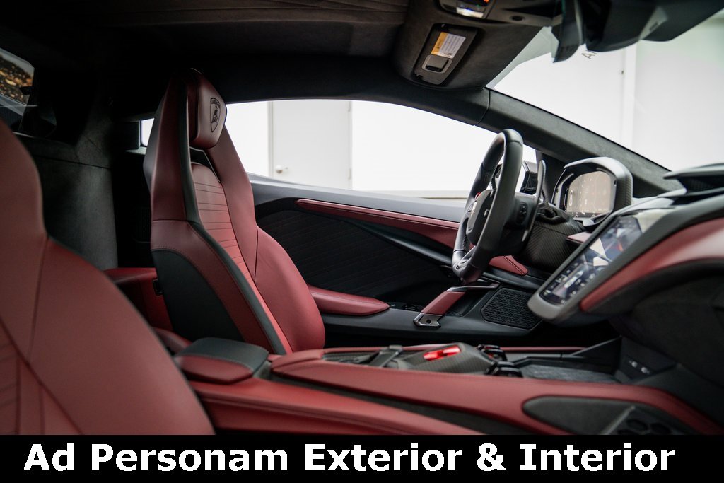 Used 2025 Lamborghini Revuelto Base image 10