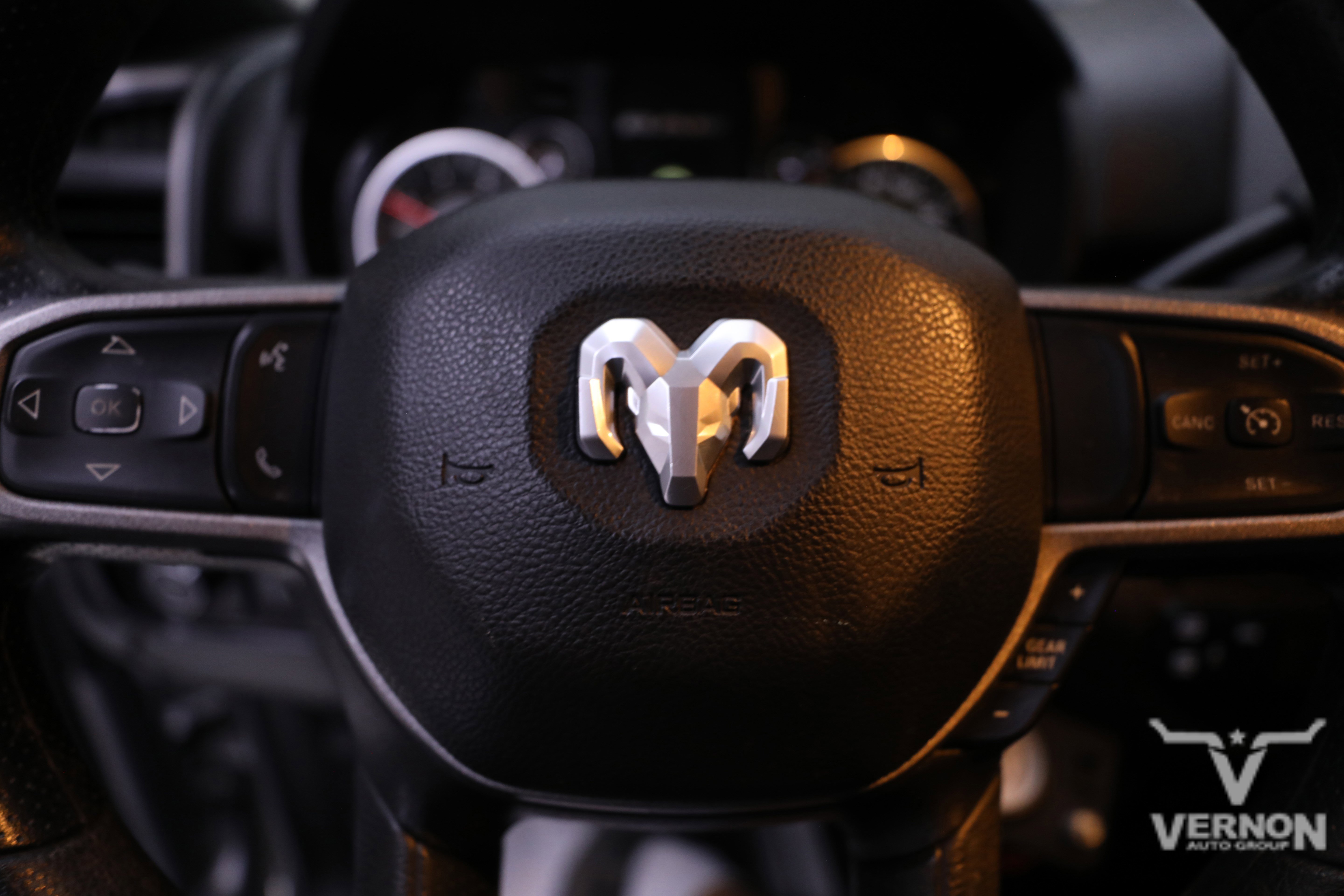 Used 2024 RAM 2500 Tradesman w/ Chrome Appearance Group image 21