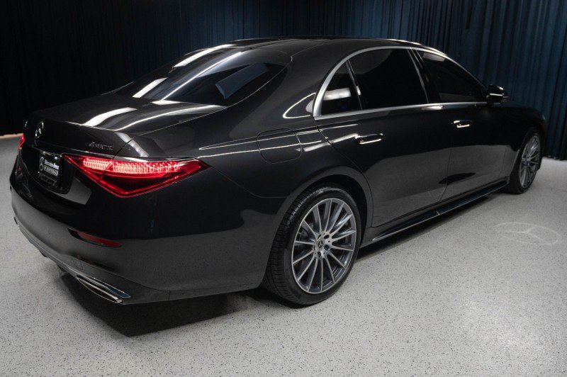 Certified 2026 Mercedes-Benz S 580e 4MATIC Sedan image 5