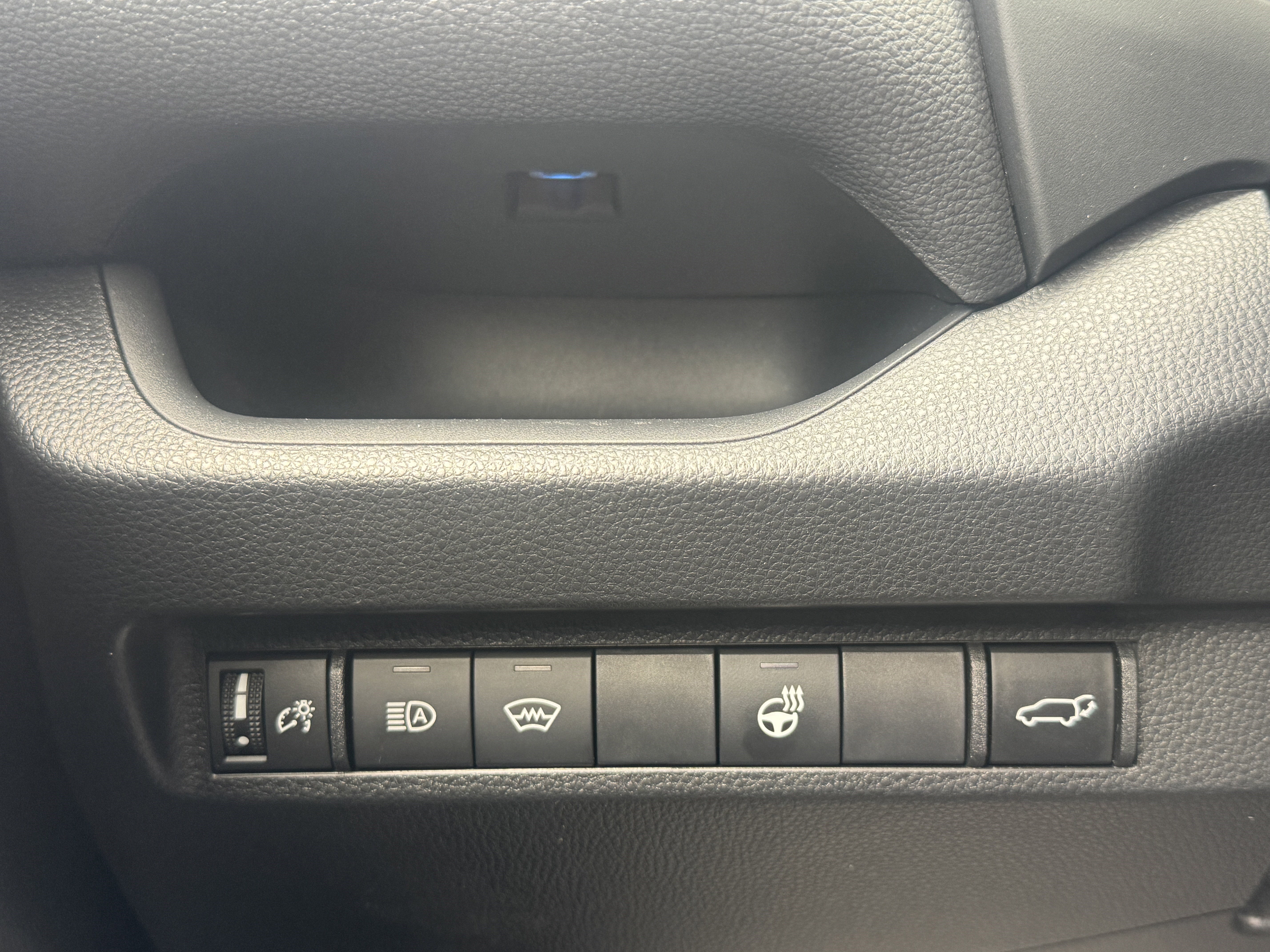 Certified 2025 Toyota RAV4 XSE w/ Weather Package image 32