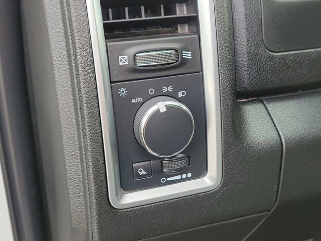 Used 2024 RAM 1500 Classic SLT image 21