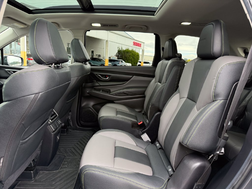 Used 2023 Subaru Ascent Onyx Edition AWD/4WD image 16