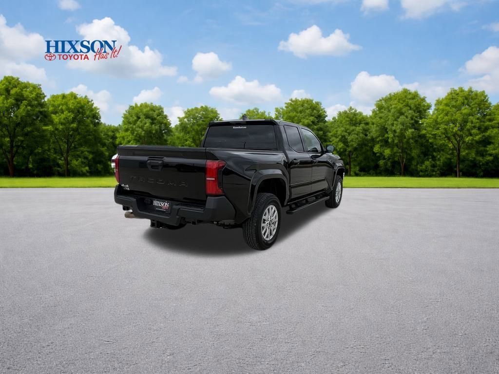 Used 2025 Toyota Tacoma SR image 7