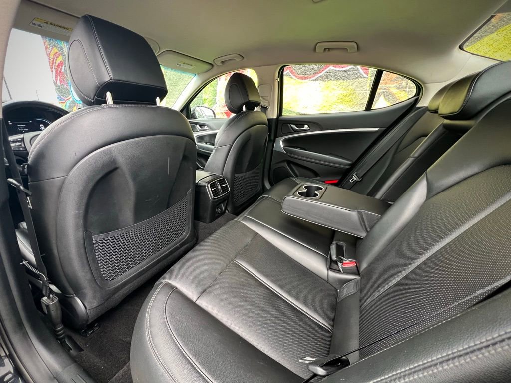 Used 2022 Genesis G70 2.0T image 16