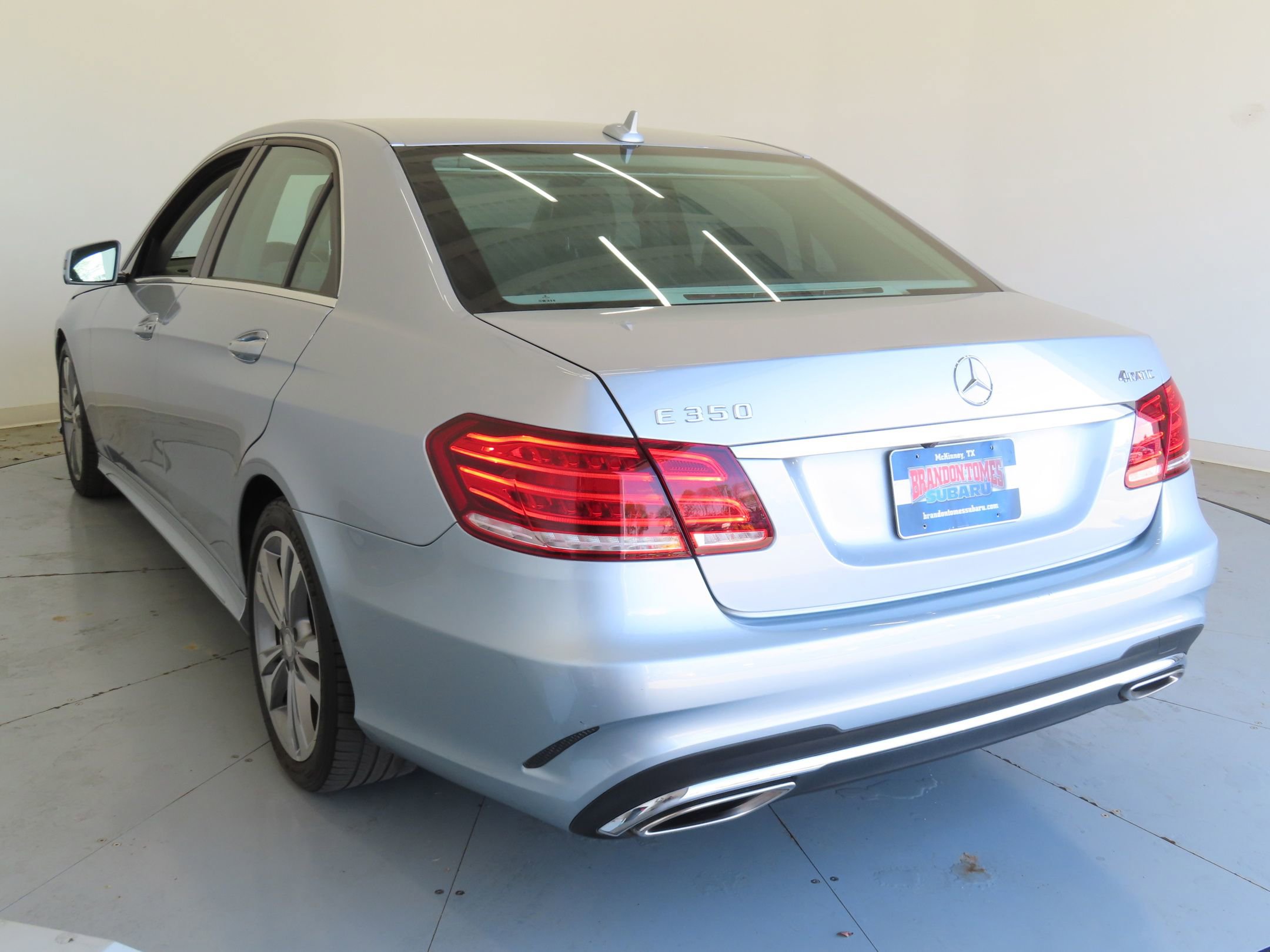 Used 2014 Mercedes-Benz E 350 4MATIC Sedan image 6