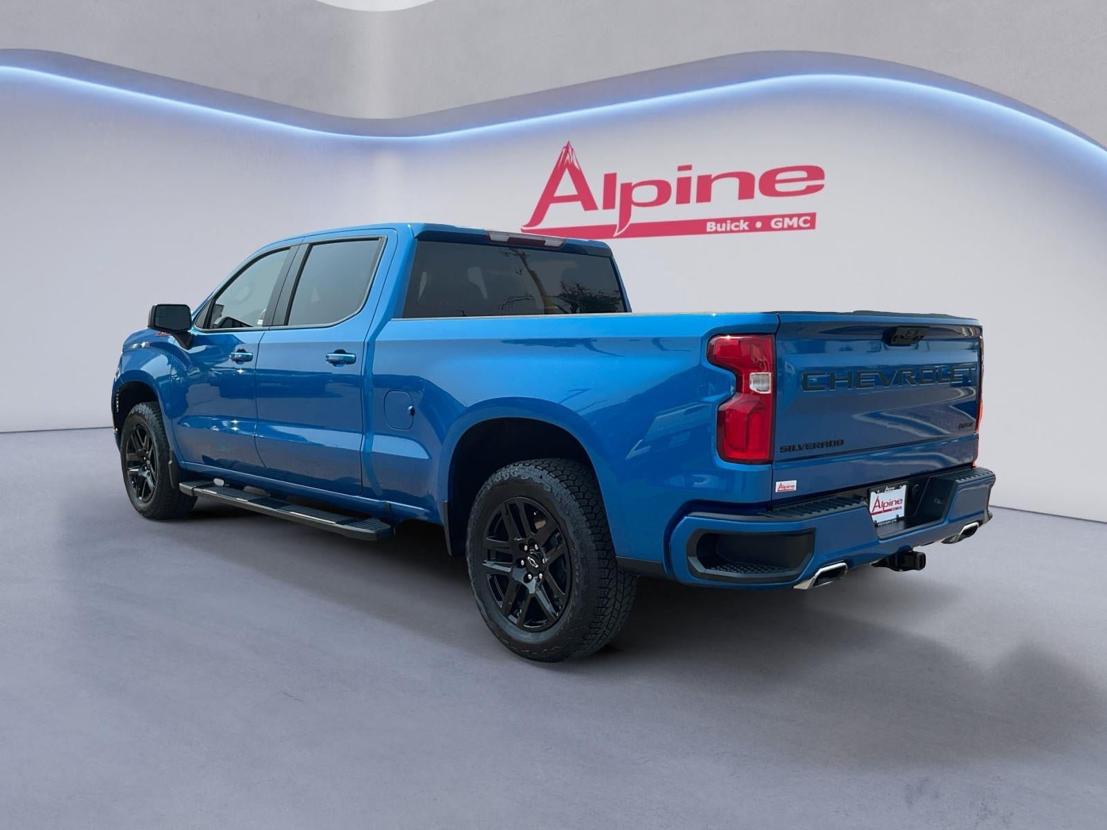 Used 2024 Chevrolet Silverado 1500 RST AWD/4WD image 3