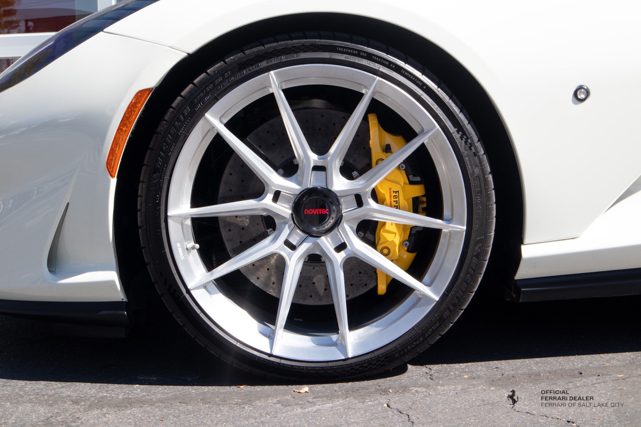 Used 2018 Ferrari 812 Superfast RWD image 13