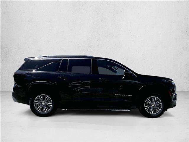 Used 2025 Chevrolet Traverse LT FWD image 5