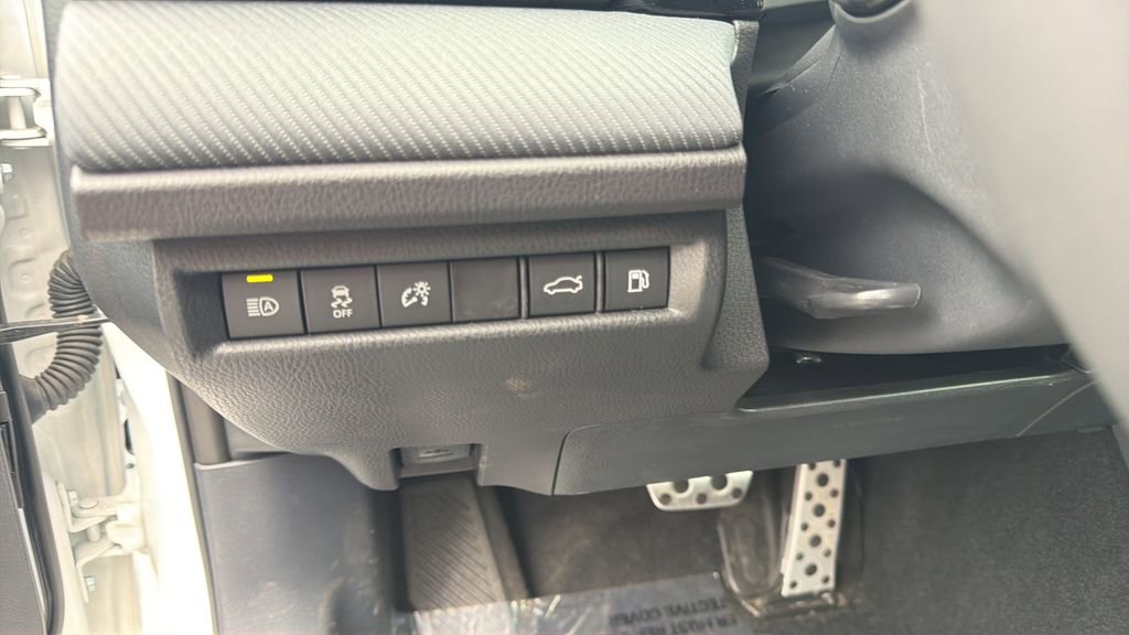 Certified 2025 Toyota Camry SE image 18