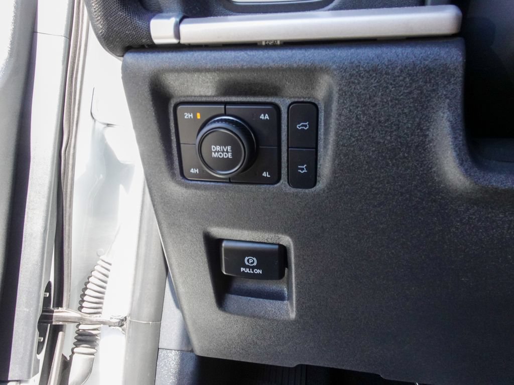Used 2025 Ford Expedition Max Active AWD/4WD image 21