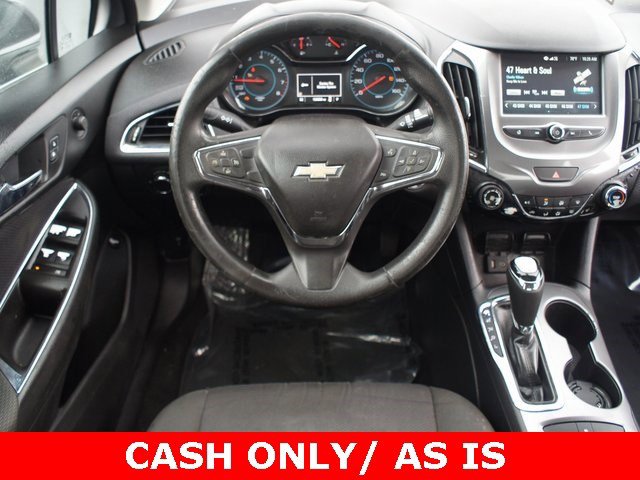 Used 2017 Chevrolet Cruze LT w/ Convenience Package image 5