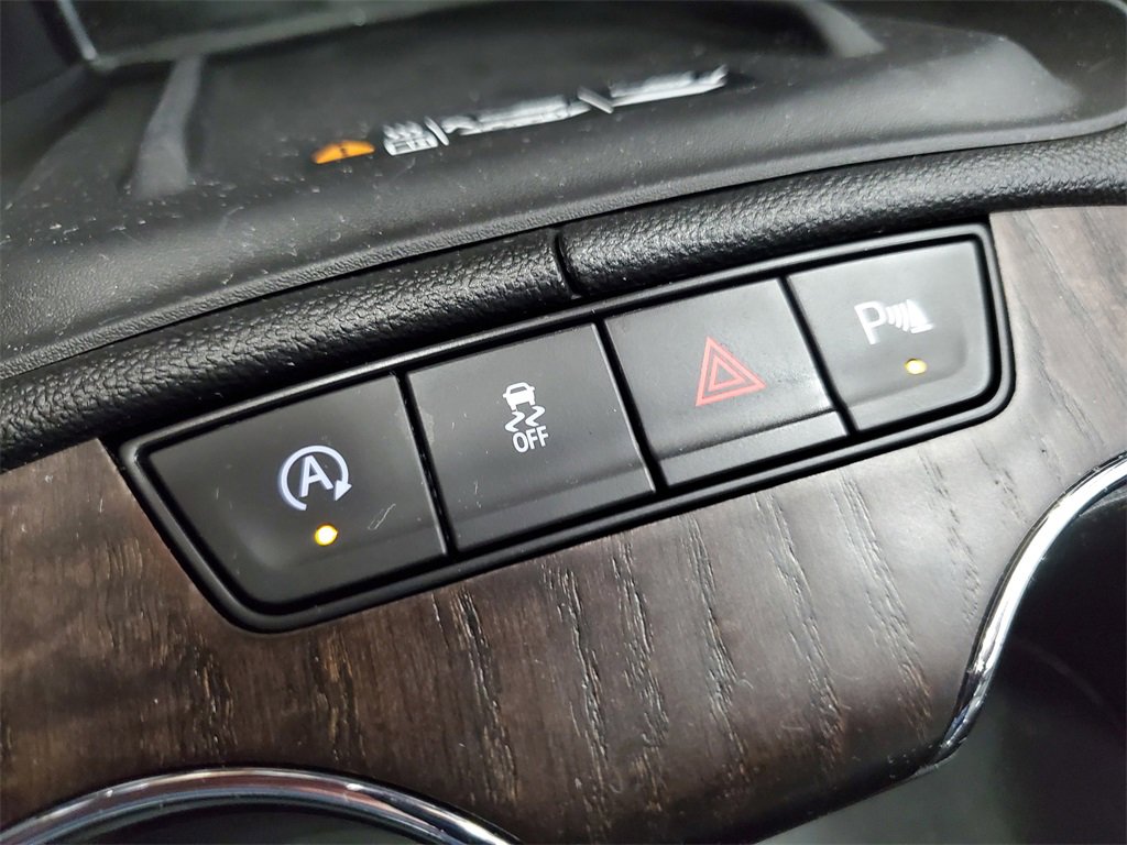 Used 2023 GMC Acadia Denali w/ Black Diamond Edition image 28