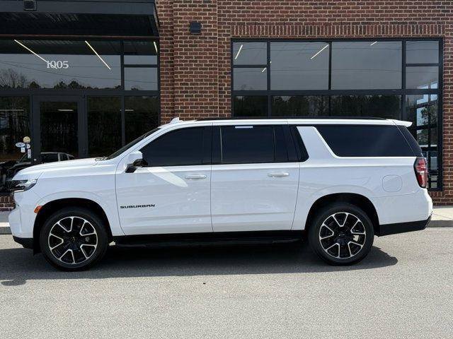 Used 2021 Chevrolet Suburban RST w/ Luxury Package RWD image 3