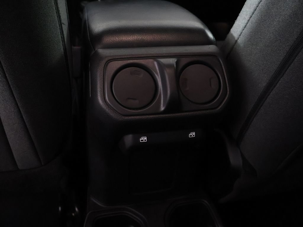 Used 2024 Jeep Wrangler Unlimited Sport AWD/4WD image 44