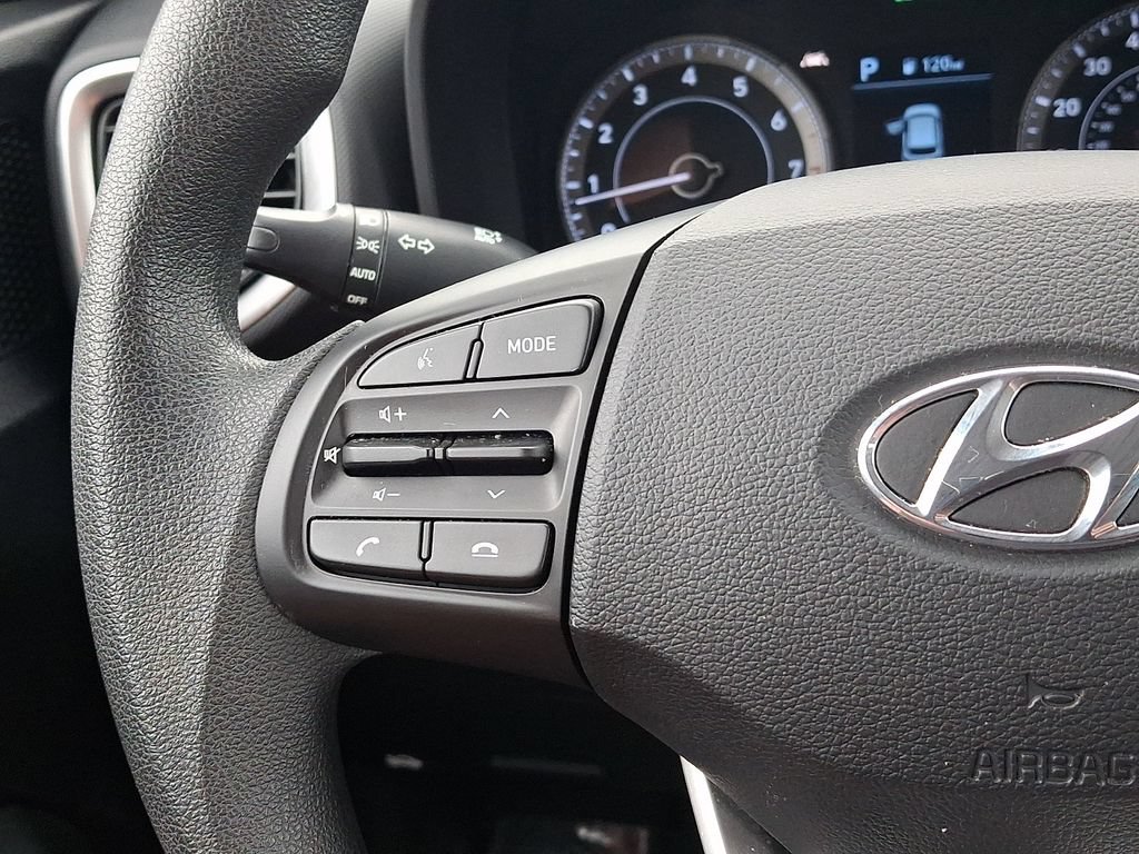 Used 2020 Hyundai Venue SE FWD image 20