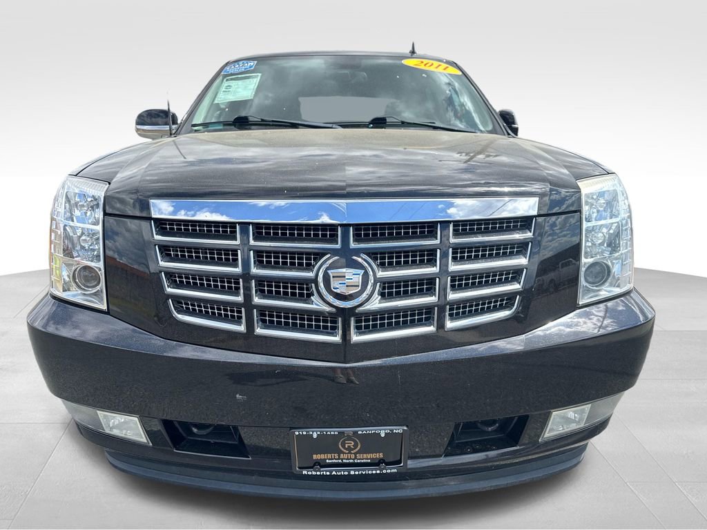 Used 2011 Cadillac Escalade EXT Luxury AWD/4WD image 17