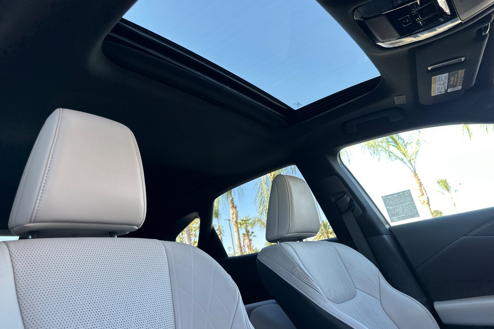 Certified 2023 Lexus RX 350 w/ Cold Area Package AWD/4WD image 20