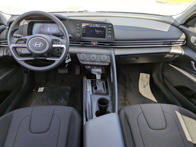 New 2026 Hyundai Elantra SE image 10