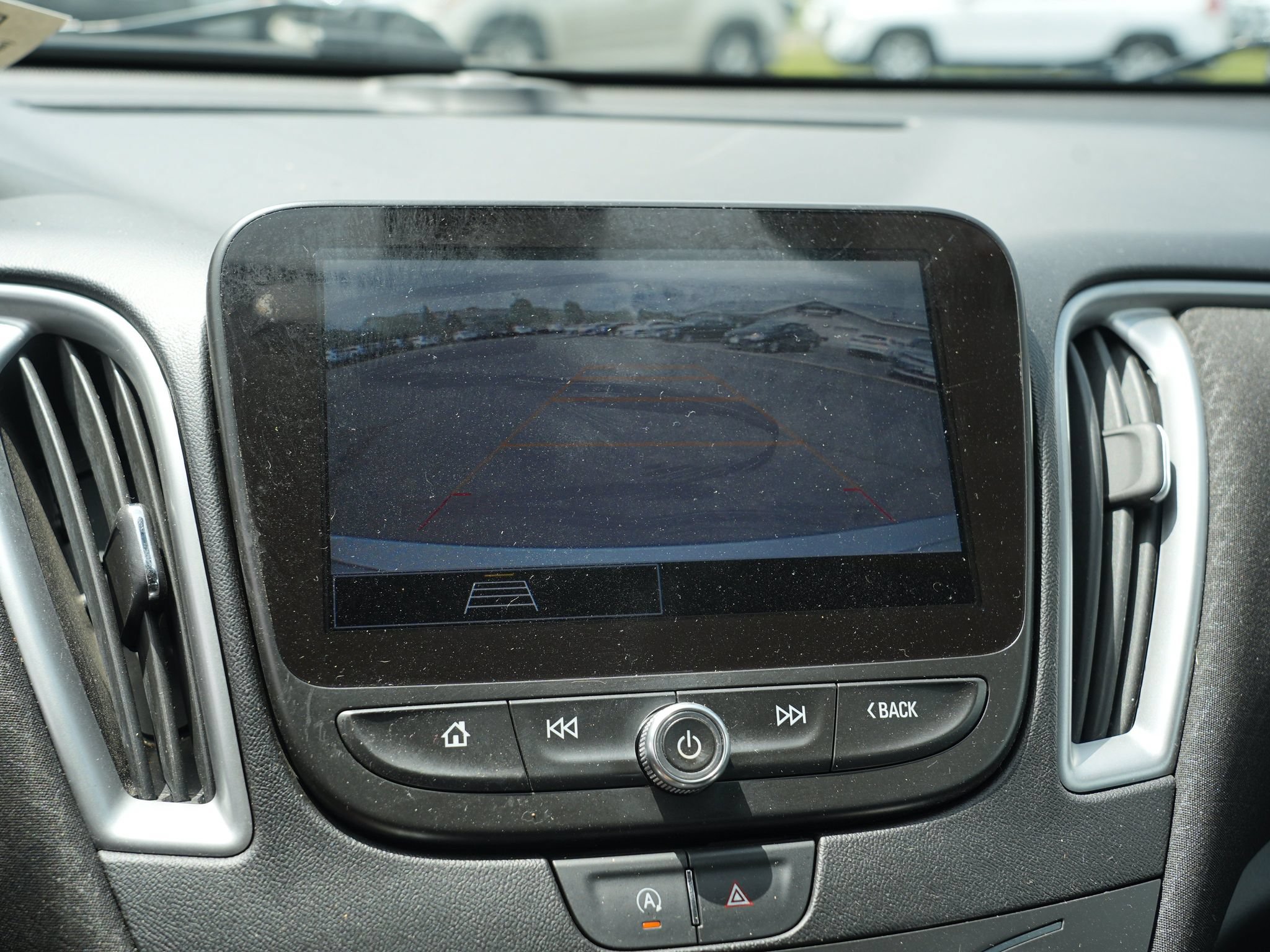 Used 2021 Chevrolet Malibu LS FWD image 28