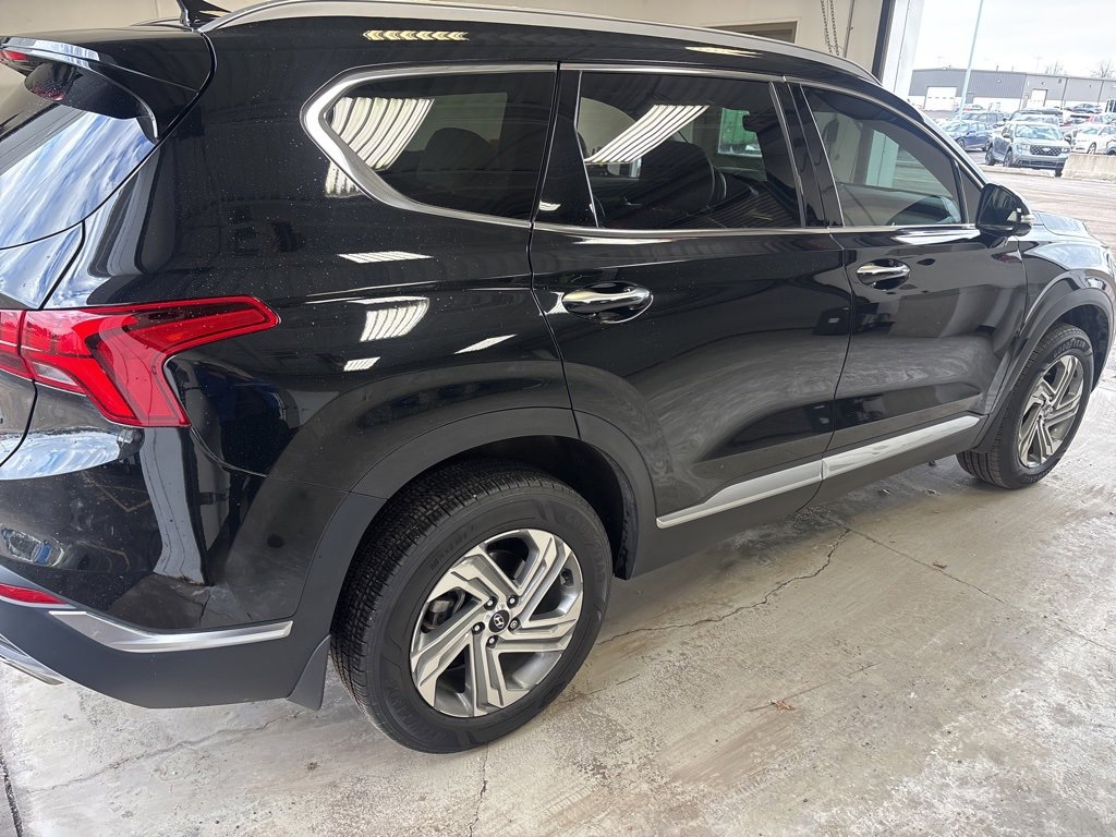 Certified 2023 Hyundai Santa Fe SEL w/ Premium Package image 3