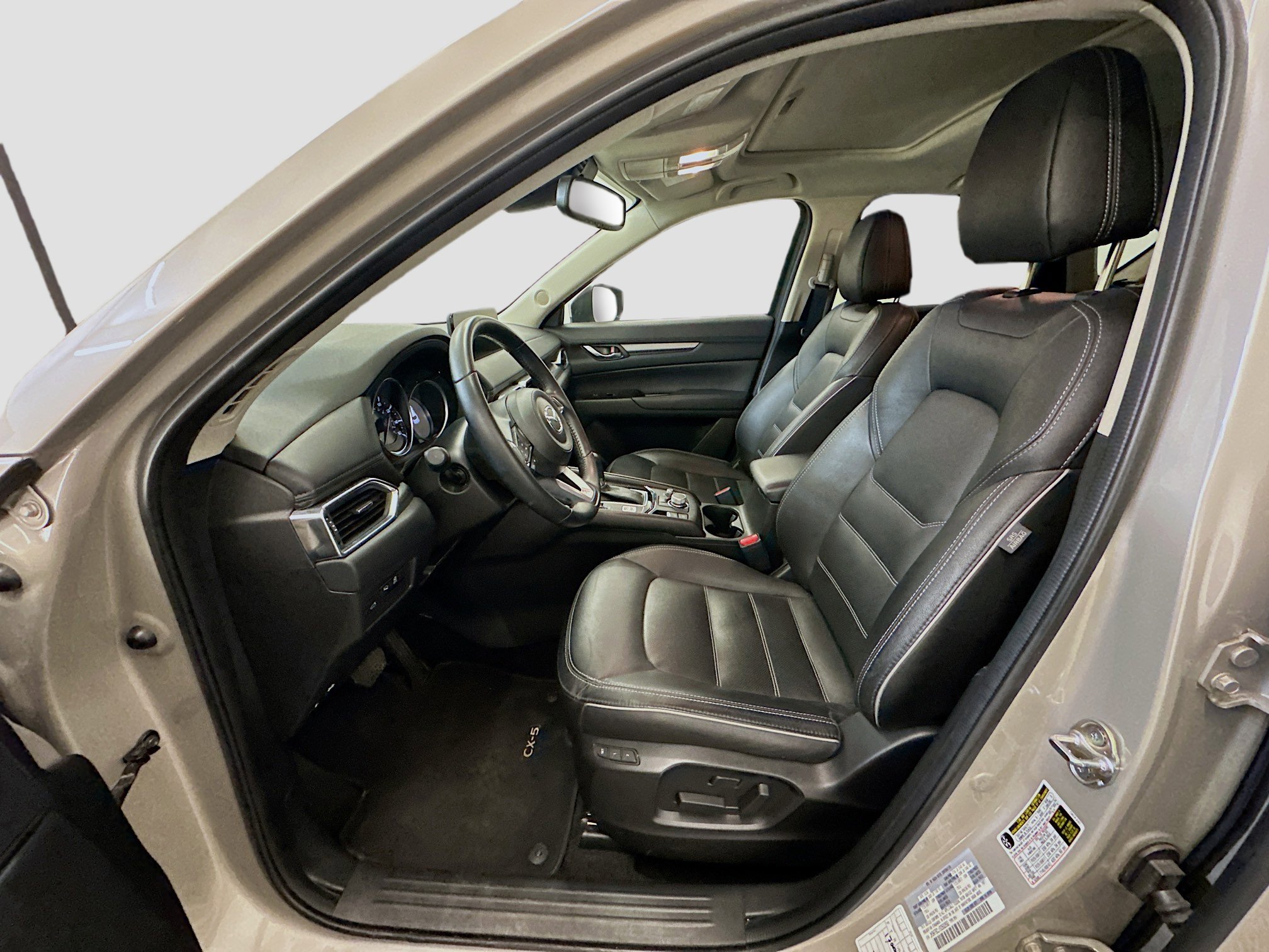 Used 2025 MAZDA CX-5 AWD 2.5 S w/ Preferred Package image 13