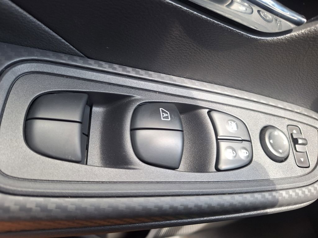 New 2025 Nissan Versa SV w/ Trunk Package image 19