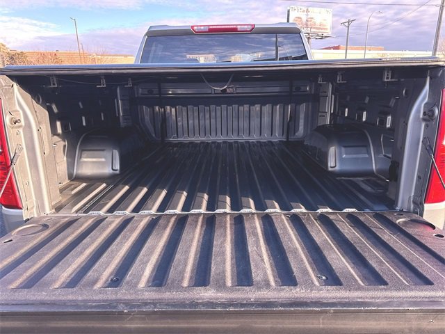 Used 2023 Chevrolet Silverado 1500 LT image 24