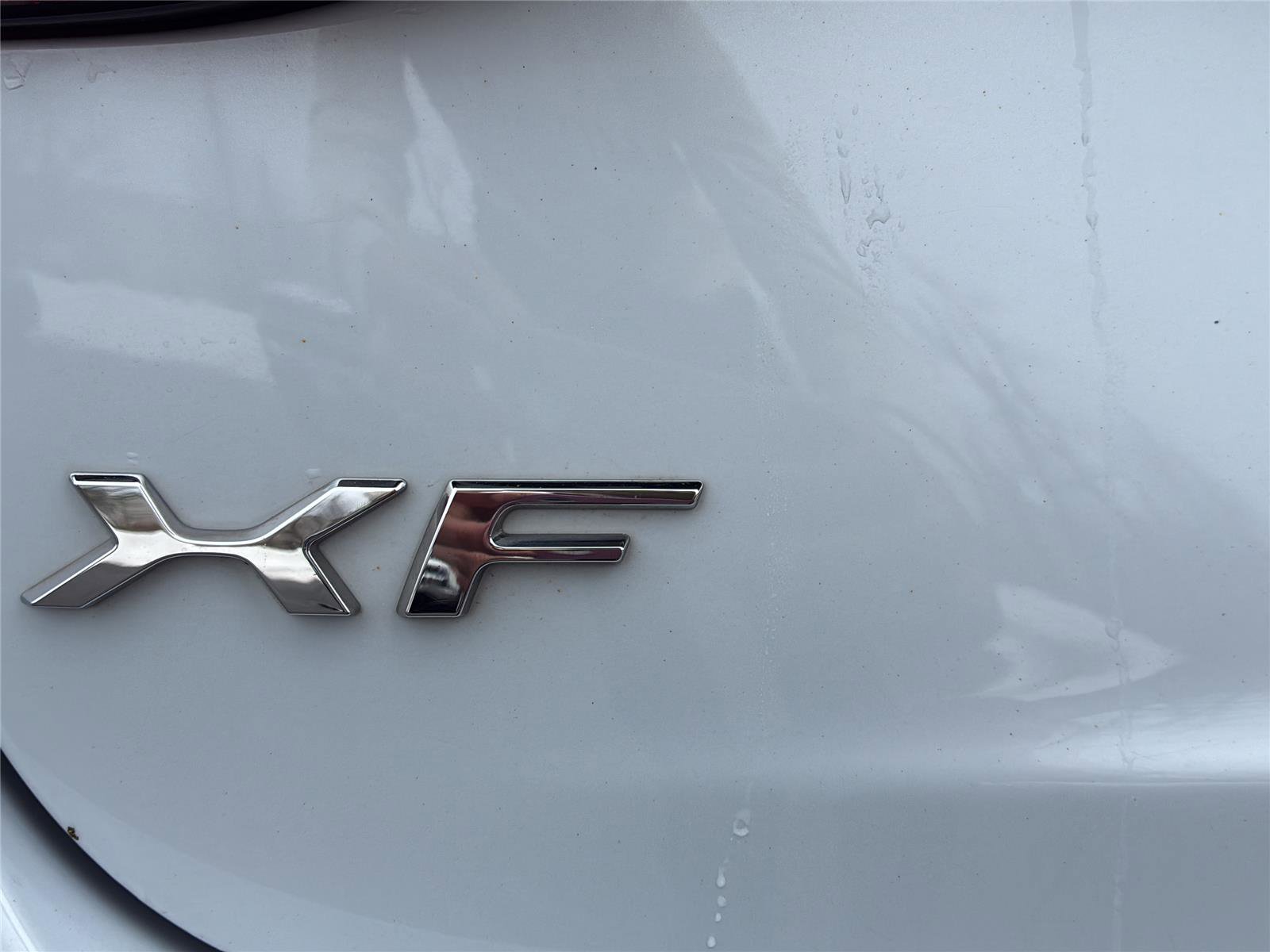 Used 2020 Jaguar XF Checkered Flag image 32