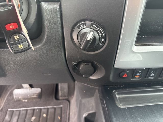 Used 2014 Nissan Titan PRO-4X image 19
