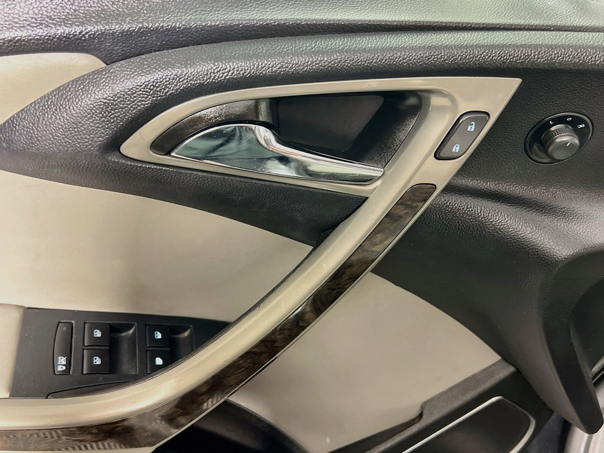 Used 2014 Buick Verano FWD image 16