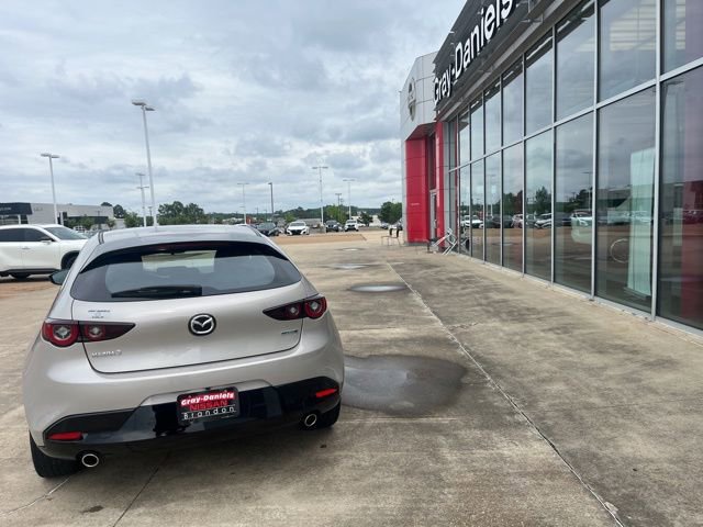 Used 2024 MAZDA MAZDA3 s FWD image 3
