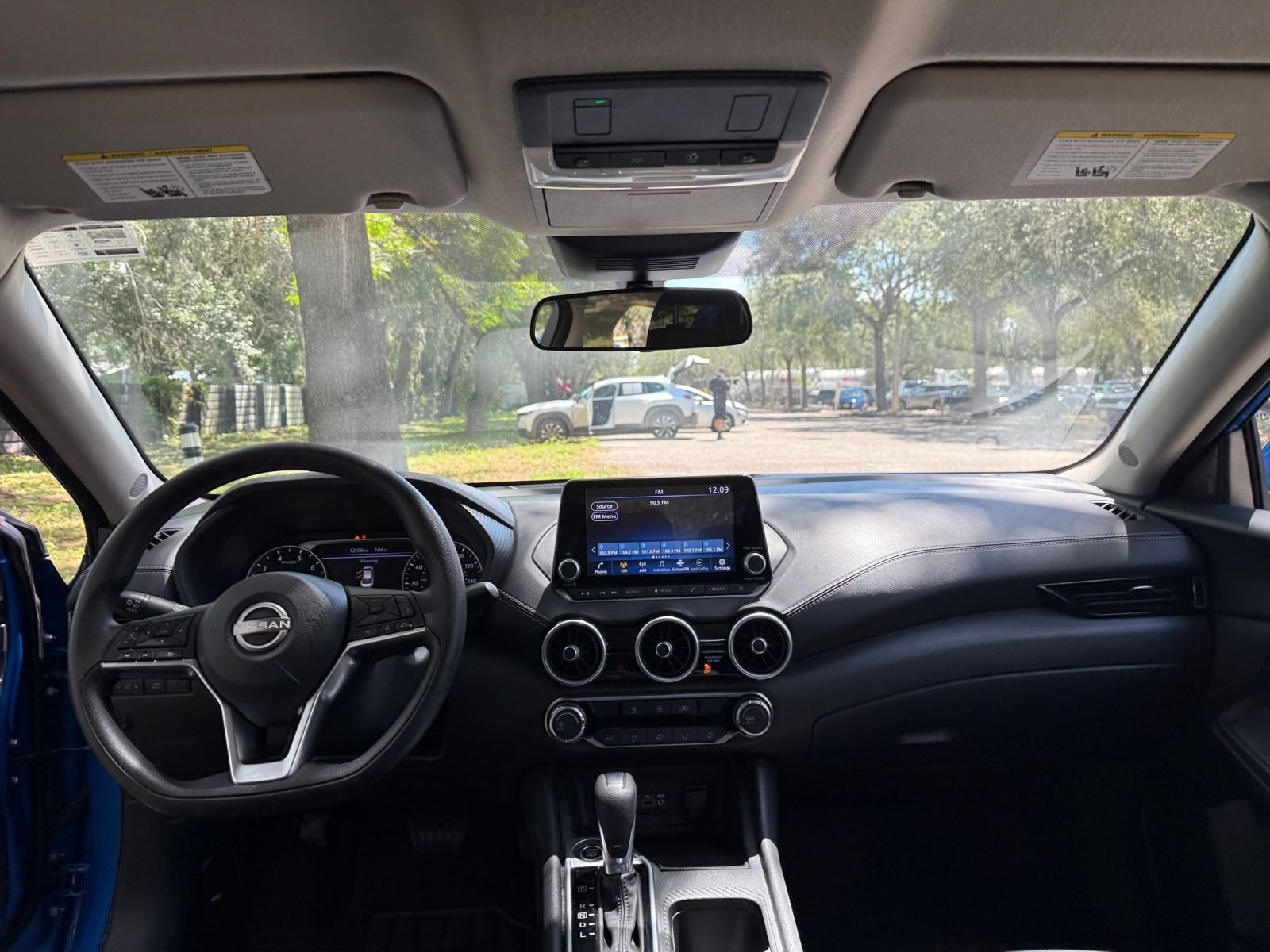 Used 2025 Nissan Sentra SV FWD image 28