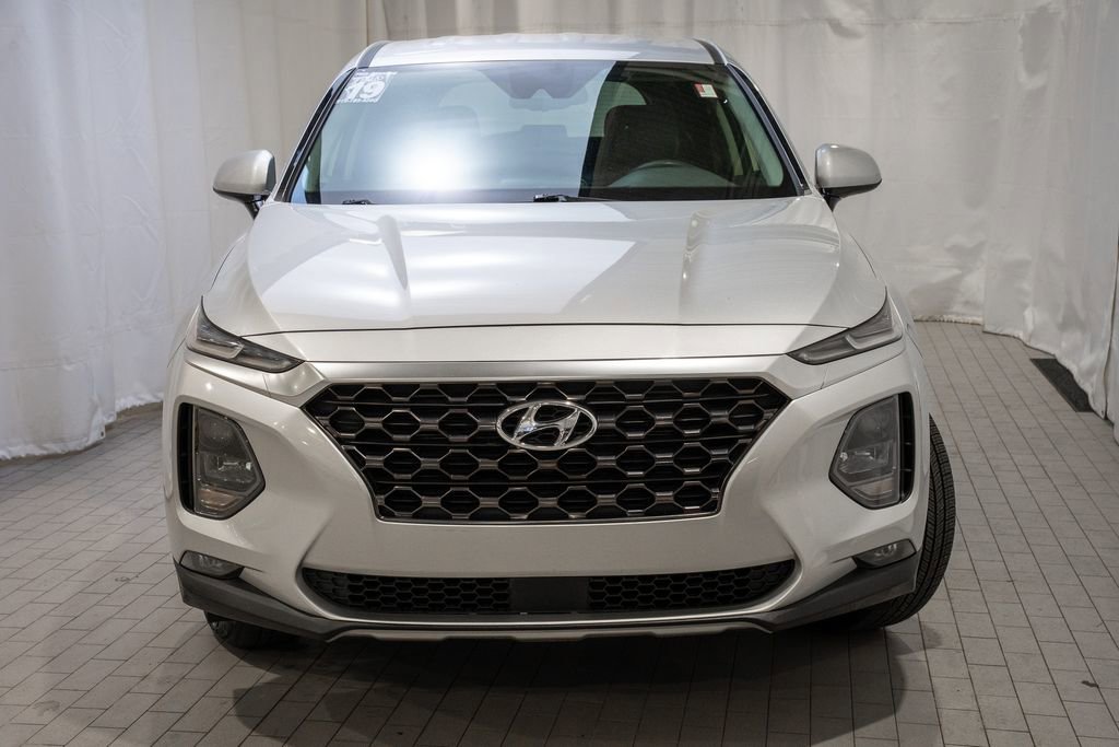 Used 2019 Hyundai Santa Fe SEL image 2