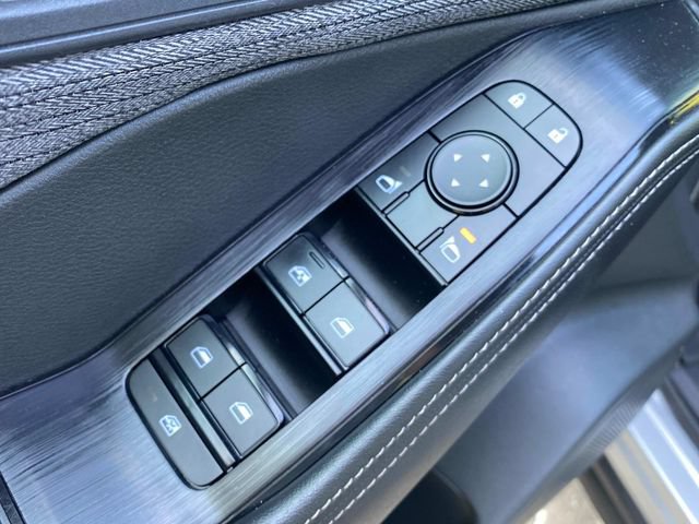 Used 2022 Nissan Rogue SV FWD image 12