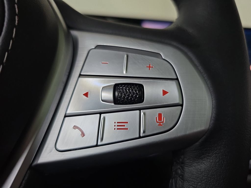 Used 2024 BMW X7 xDrive40i image 21