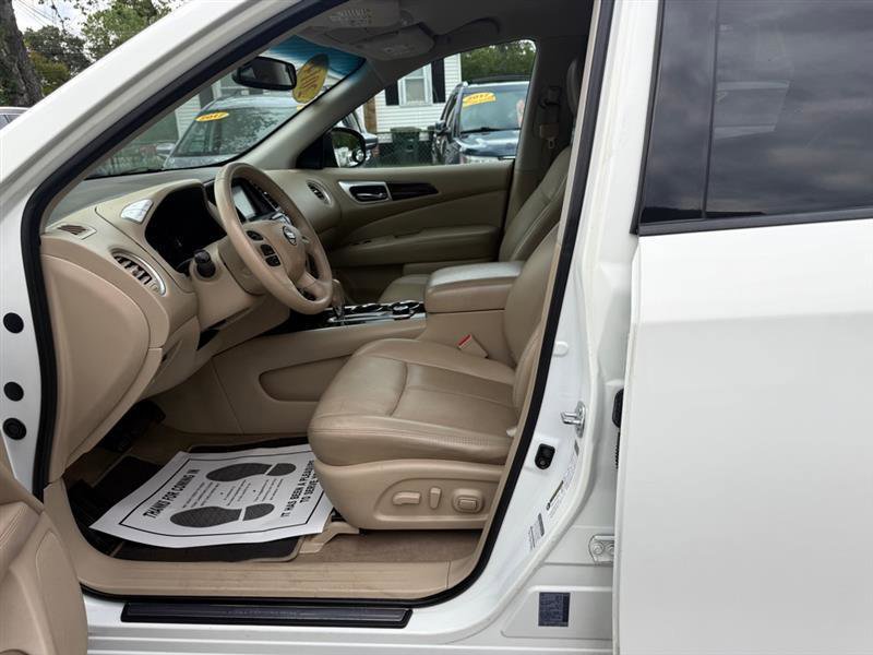 Used 2014 Nissan Pathfinder SL w/ Cargo Package AWD/4WD image 11