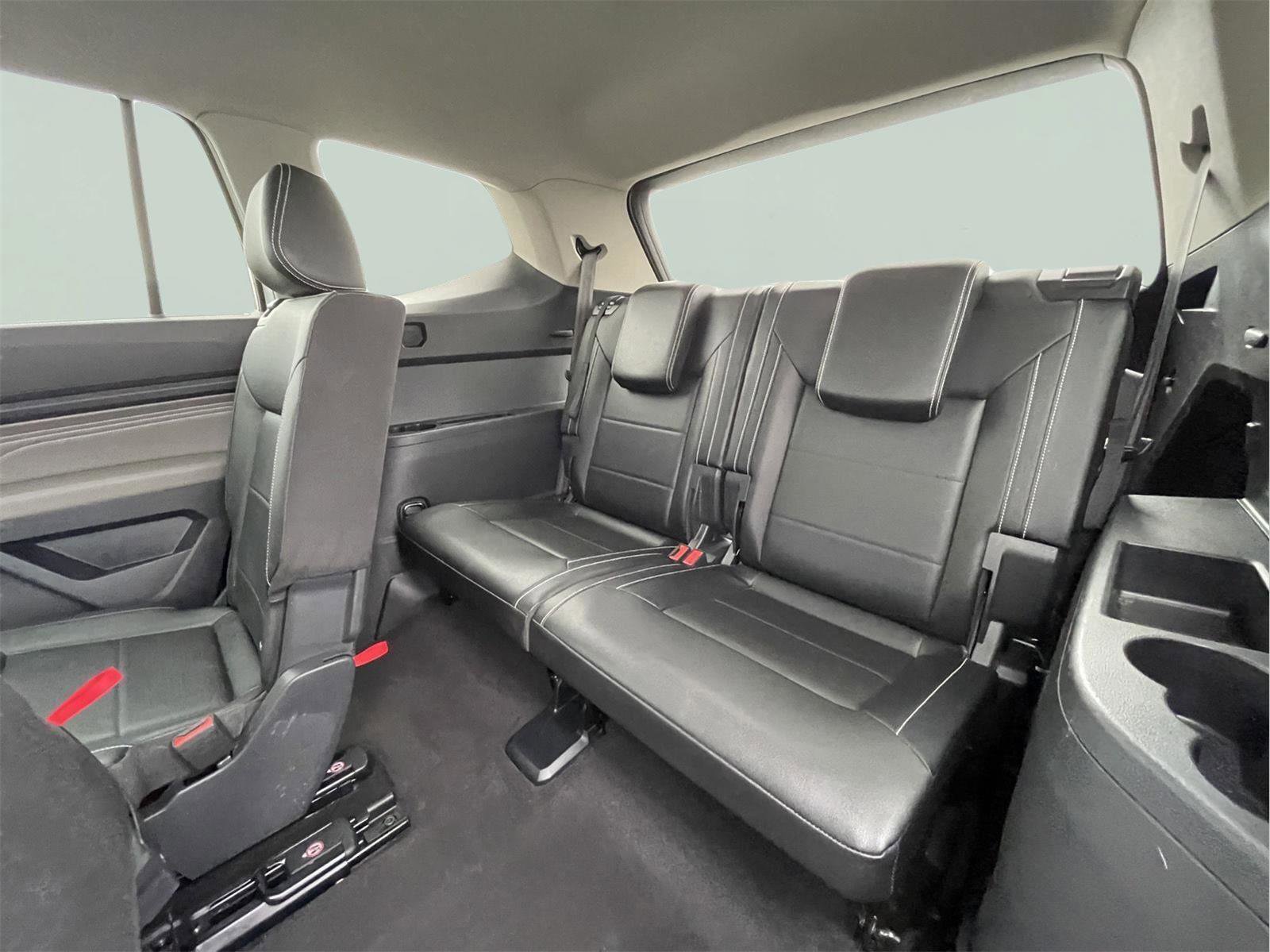 Used 2023 Volkswagen Atlas SE image 17