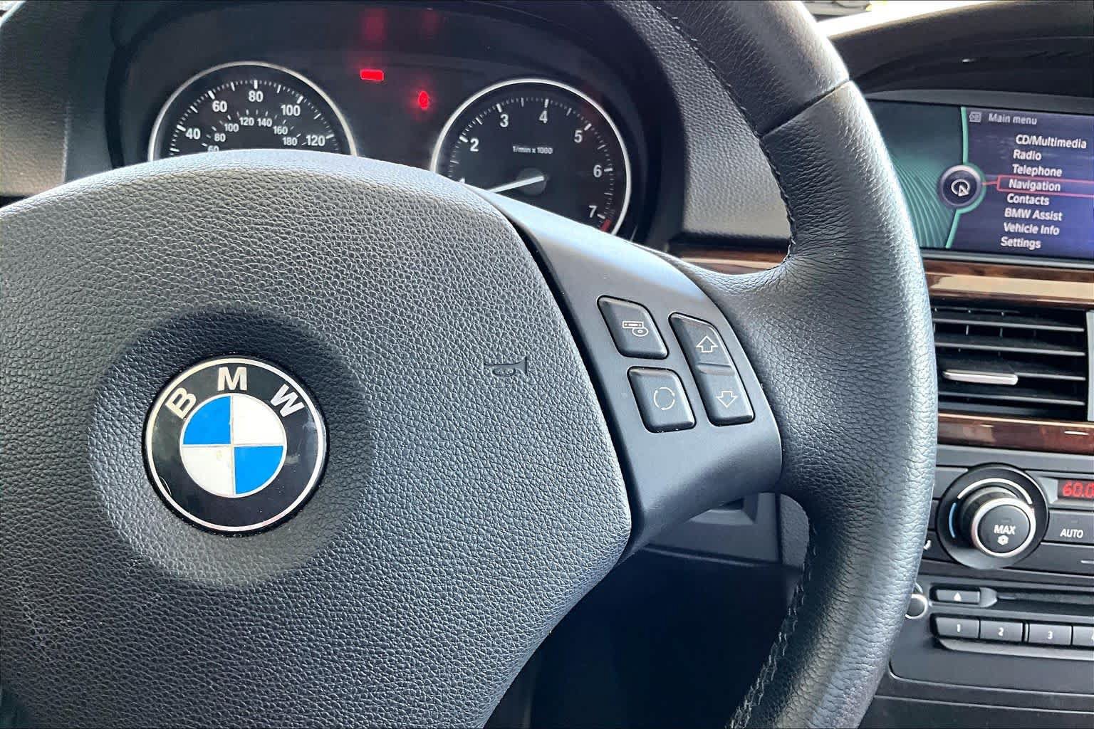 Used 2010 BMW 328i Sedan RWD image 17