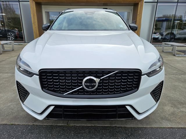 Certified 2023 Volvo XC60 B6 Ultimate w/ Protection Package Premier AWD/4WD image 2
