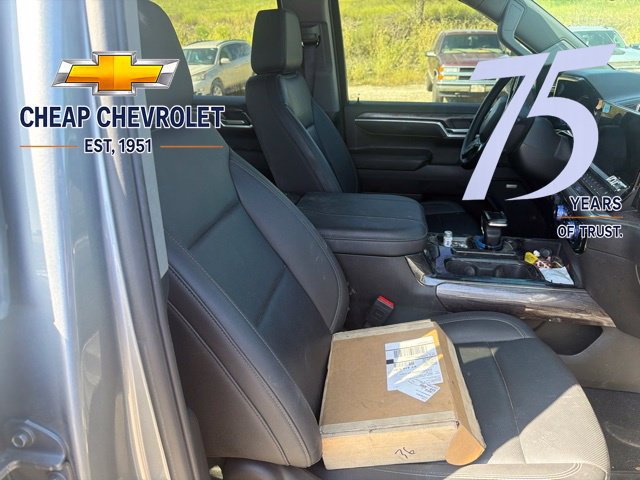 Used 2024 Chevrolet Silverado 1500 LTZ w/ LTZ Premium Package AWD/4WD image 4