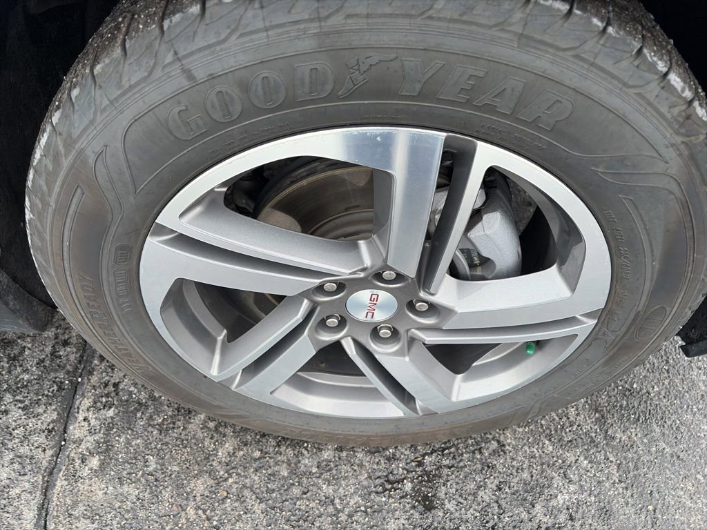 Certified 2021 GMC Terrain SLT image 9