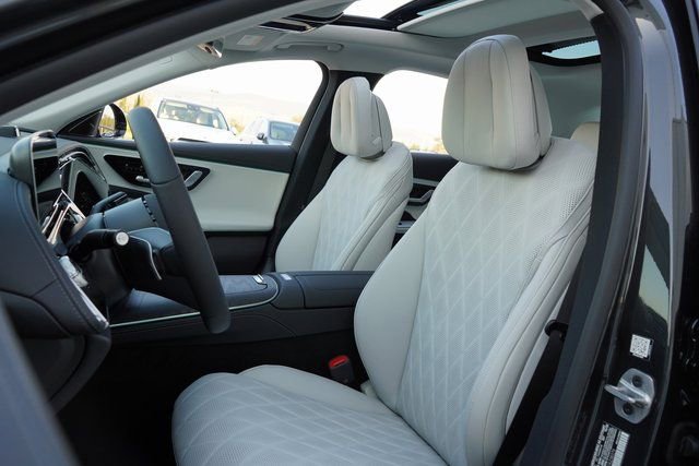New 2026 Mercedes-Benz E 450 4MATIC Sedan image 23