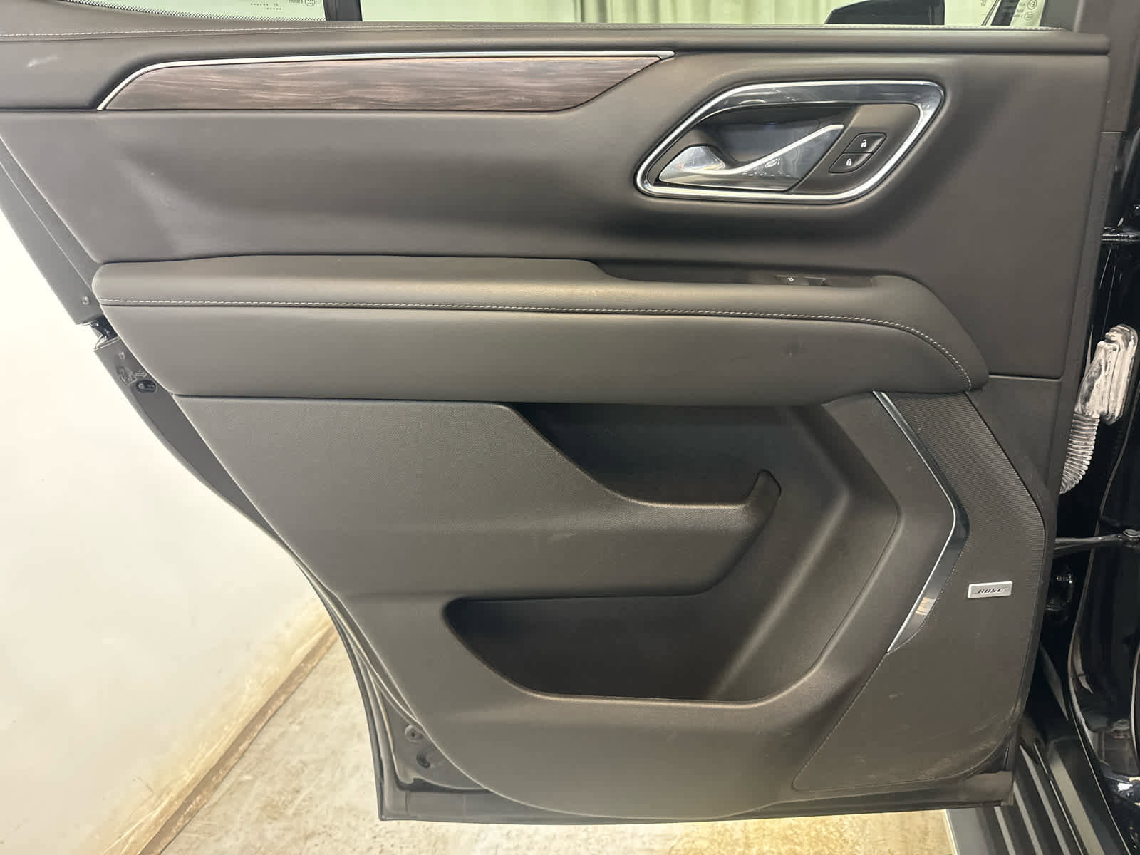 Used 2023 Chevrolet Tahoe LT w/ LT Signature Plus Package image 32